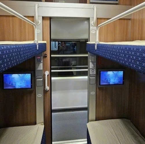 Tỉnh Quảng Trị: Khai trương tàu du lịch chất lượng cao Hà Nội - Đồng Hới