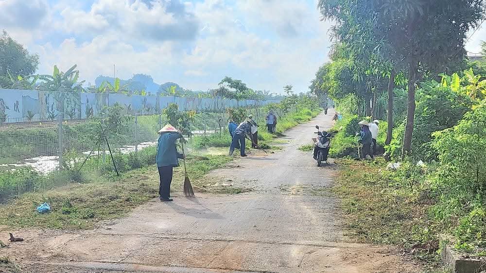 Phường Bỉm Sơn đi đầu trong công tác vệ sinh môi trường và lập lại trật tự lòng lề đường, vỉa hè