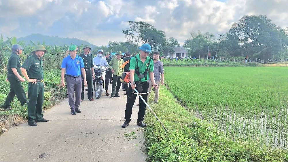 Phường Bỉm Sơn đi đầu trong công tác vệ sinh môi trường và lập lại trật tự lòng lề đường, vỉa hè