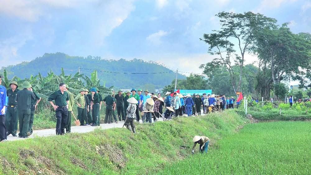 Phường Bỉm Sơn đi đầu trong công tác vệ sinh môi trường và lập lại trật tự lòng lề đường, vỉa hè