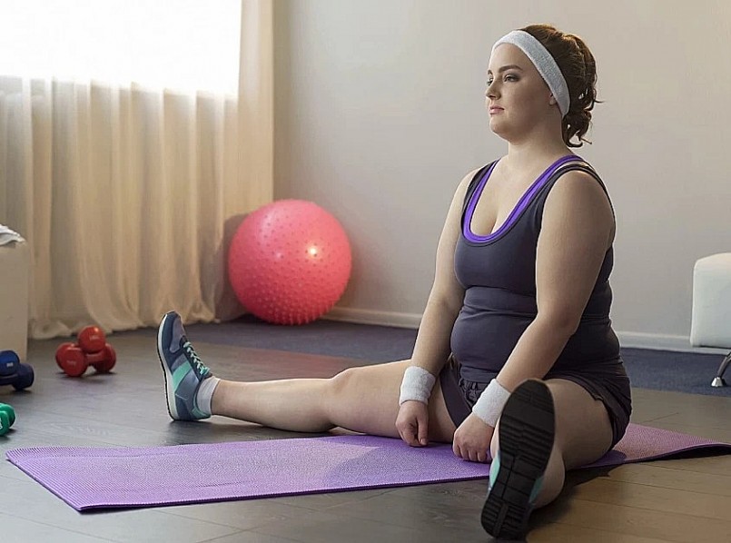 Vận động thường xuyên giúp đốt cháy mỡ nội tạng, cải thiện sức khỏe tim mạch và giảm nguy cơ đột quỵ.