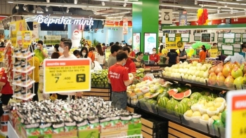 Tổng bán lẻ hàng hóa và dịch vụ tiêu dùng tăng 9,3% sau 7 tháng