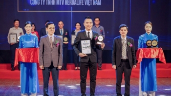 Herbalife Việt Nam được vinh danh Top 10 Nhãn hiệu Nổi tiếng và Doanh nghiệp tiên phong đổi mới sáng tạo năm 2025