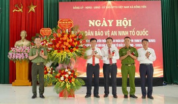 Giám đốc Công an tỉnh Thanh Hóa dự “Ngày hội toàn dân bảo vệ an ninh Tổ quốc” tại xã Đồng Tiến