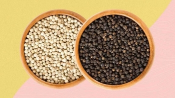 Giá tiêu hôm nay 14/8: Neo vững ở đỉnh 142.000 đồng/kg, nông dân giữ hàng chờ thời cơ bứt phá