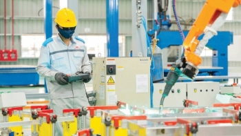 Tháo gỡ "nút thắt" thể chế, tạo không gian phát triển mới cho kinh tế tư nhân