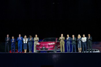 Ford Việt Nam kỷ niệm 30 năm, Mustang Mach-E dẫn lối kỷ nguyên xe điện