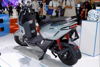 Thị trường xe máy điện nóng lên với chính sách pin của Honda