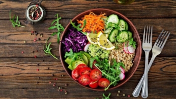 Ăn chay đúng cách: Bí quyết cho làn da rạng rỡ và mái tóc chắc khỏe