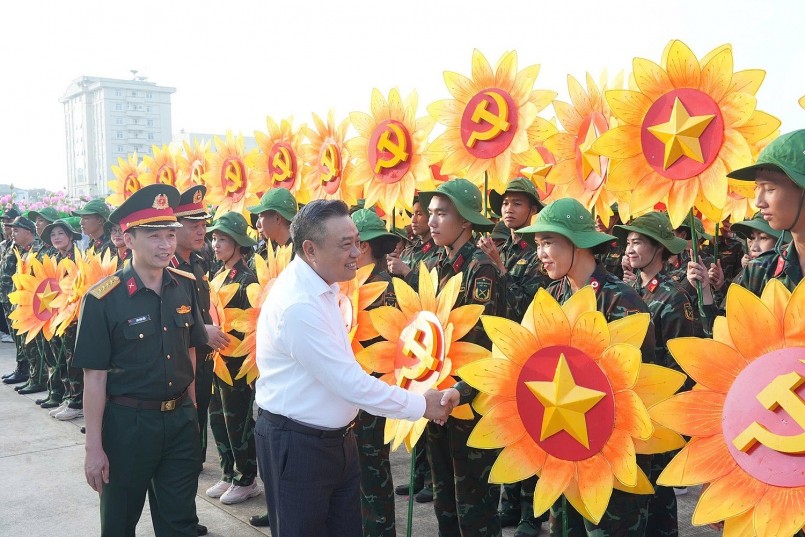 Hà Nội phục vụ miễn phí bánh, nước uống cho người dân dịp 2/9 Hà Nội phục vụ miễn phí bánh, nước uống cho người dân dịp 2/9