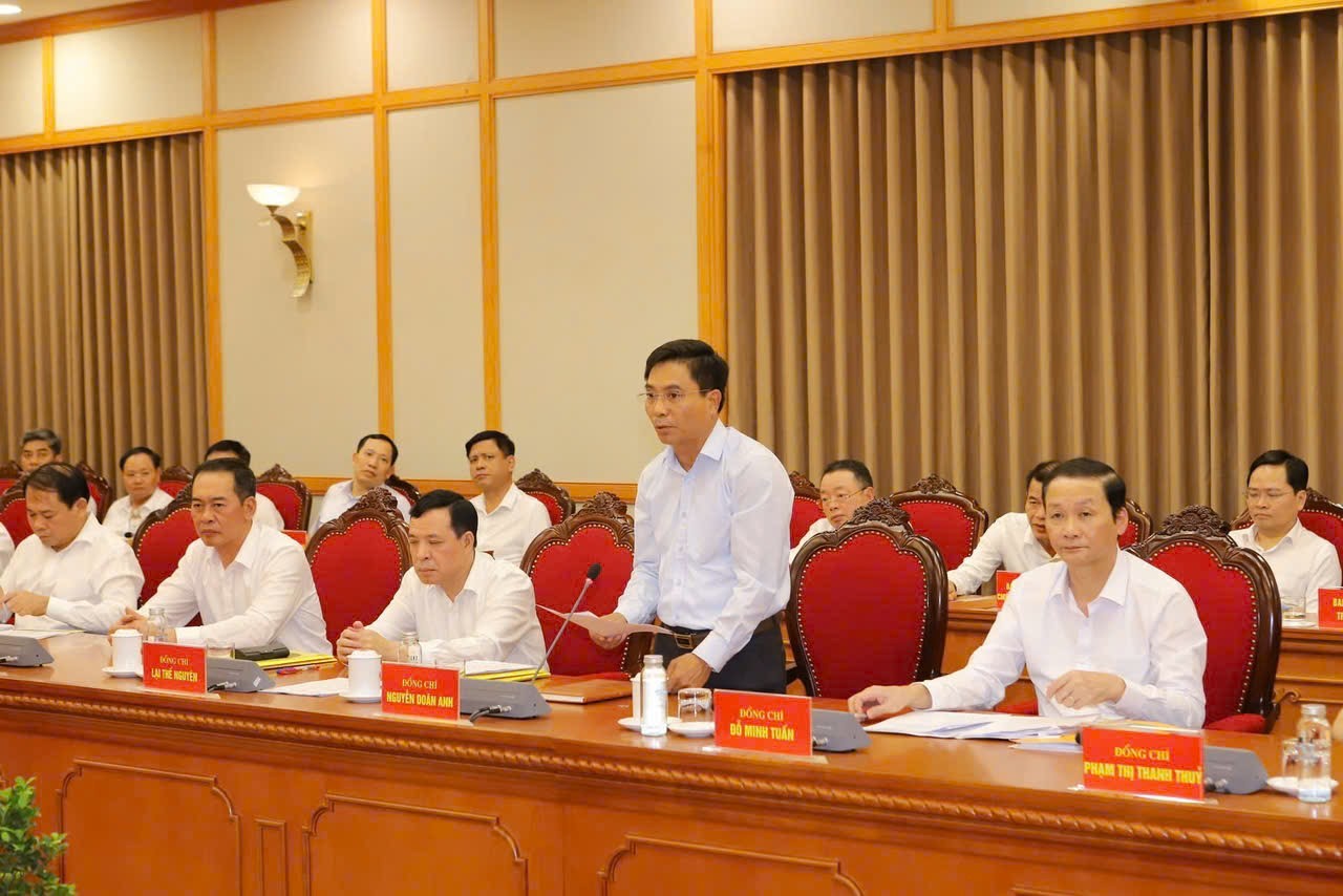 Thủ tướng Chính phủ Phạm Minh Chính chủ trì duyệt Đại hội đại biểu Đảng bộ tỉnh Thanh Hóa lần thứ XX, nhiệm kỳ 2025-2030