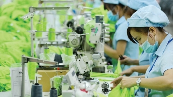 Thách thức và cơ hội của doanh nghiệp dệt may, da giày trên “sân nhà”
