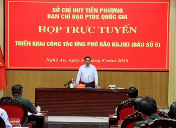 Thủ tướng họp khẩn ứng phó bão số 5: Bảo vệ tính mạng nhân dân là mục tiêu cao nhất