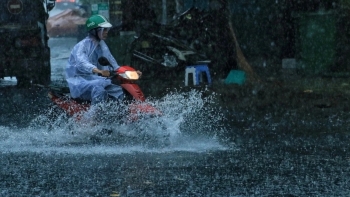 Vì sao hệ hô hấp dễ "gặp nạn" vào mùa mưa?