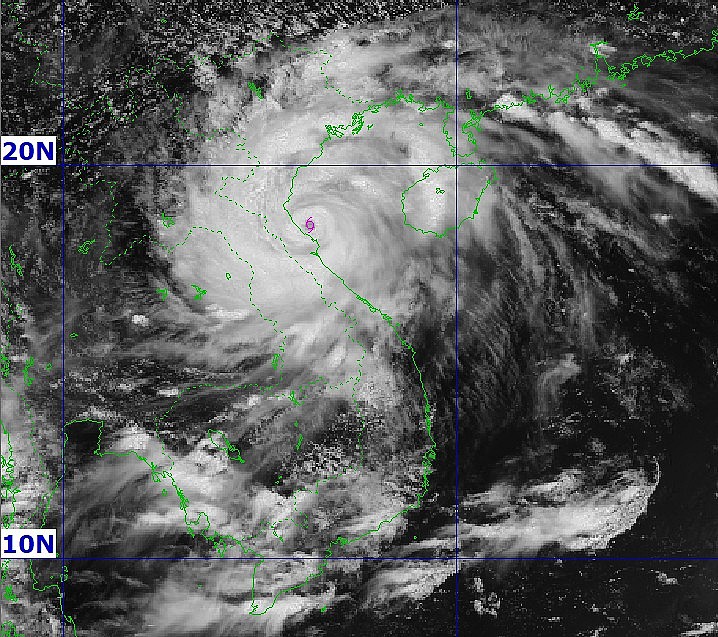 Bão số 5 giật cấp 13 tiến gần đất liền, trọng tâm Nghệ An từ 16-19h