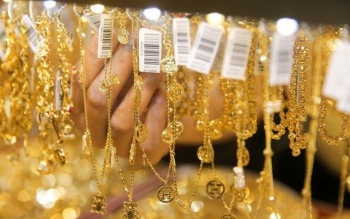 Chuyên gia nhận định gì về giá vàng lập đỉnh mới 130 triệu đồng