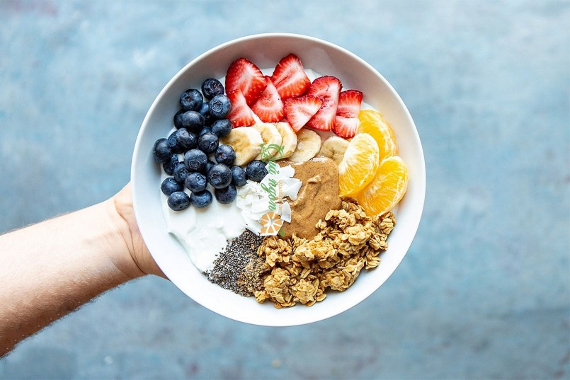 Chế độ ăn giàu chất xơ, probiotics và prebiotics giúp nuôi dưỡng lợi khuẩn, xây dựng hệ tiêu hóa khỏe mạnh.