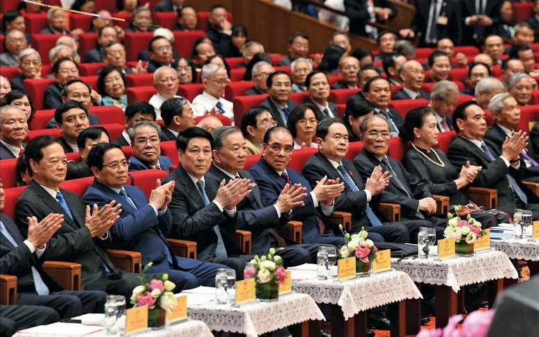 Các đồng chí lãnh đạo, nguyên lãnh đạo Đảng, Nhà nước tham dự cuộc gặp mặt. Các đồng chí lãnh đạo, nguyên lãnh đạo Đảng, Nhà nước tham dự cuộc gặp mặt.