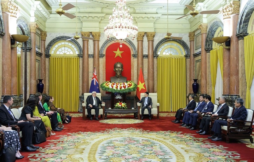 Quang cảnh buổi Chủ tịch nước Lương Cường tiếp Chủ tịch Quốc hội New Zealand Gerry Brownlee. Quang cảnh buổi Chủ tịch nước Lương Cường tiếp Chủ tịch Quốc hội New Zealand Gerry Brownlee.