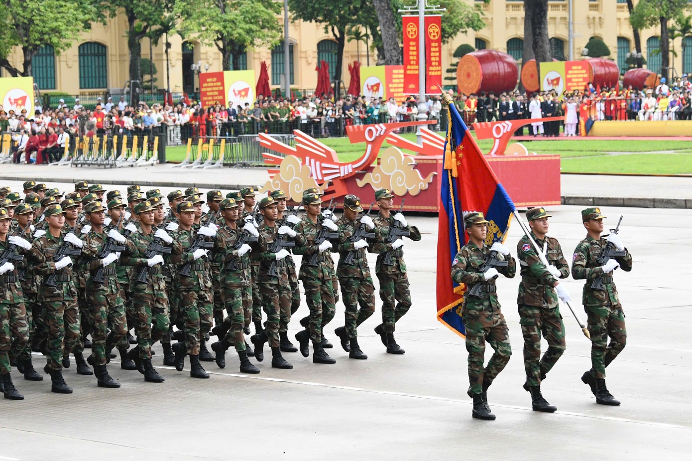 TỔNG THUẬT: Lễ Tổng duyệt chương trình diễu binh, diễu hành kỷ niệm 80 năm Quốc khánh 2/9