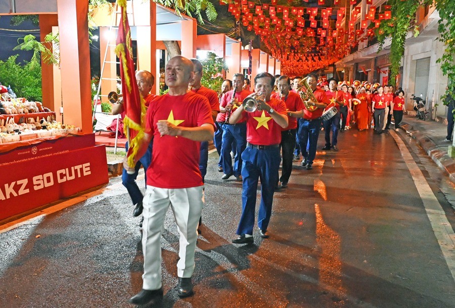 Hà Nội kể chuyện lịch sử qua chương trình “Sắc đỏ Ba Đình”