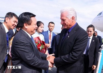 Chủ tịch nước Cuba và Phu nhân bắt đầu thăm cấp Nhà nước tại Việt Nam