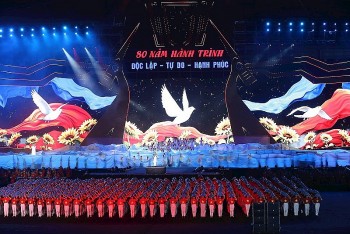 Xúc động đêm nghệ thuật '80 năm Hành trình Độc lập - Tự do - Hạnh phúc'