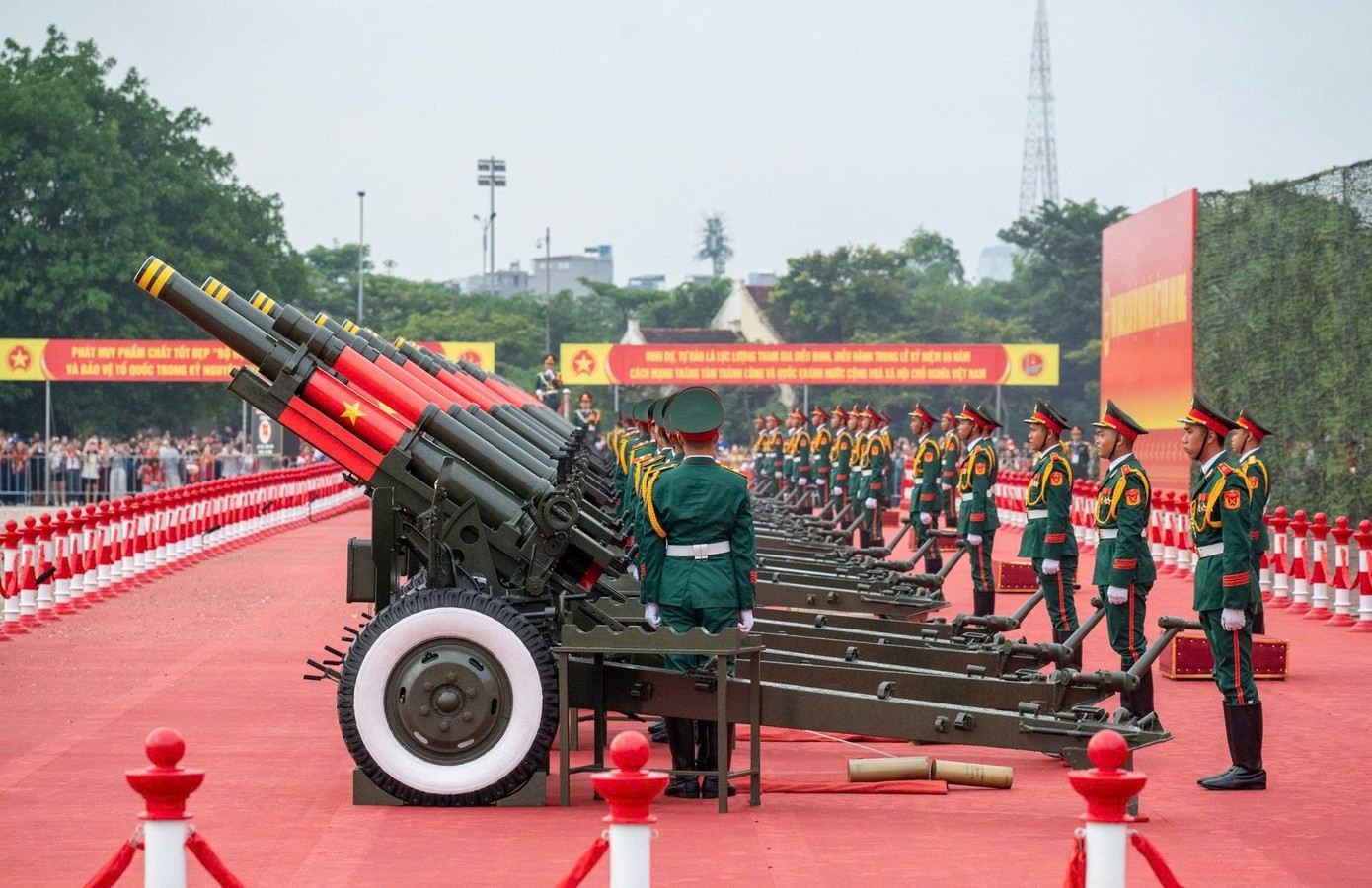 TRỰC TIẾP: Lễ kỷ niệm, diễu binh, diễu hành chào mừng Quốc khánh 2-9