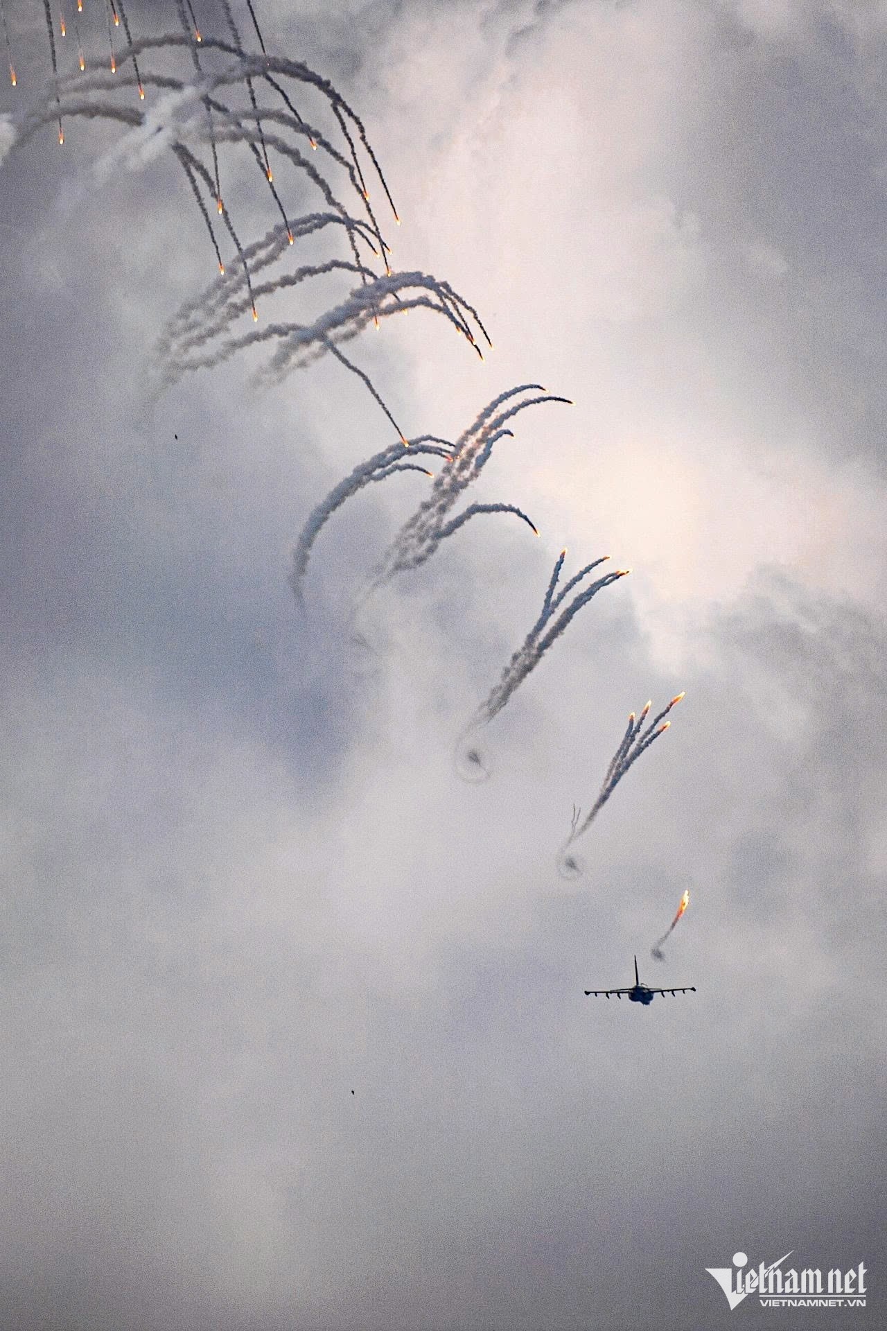 TRỰC TIẾP: Lễ kỷ niệm, diễu binh, diễu hành chào mừng Quốc khánh 2-9