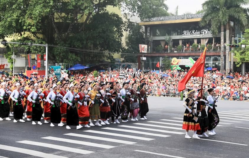 TRỰC TIẾP: Lễ kỷ niệm, diễu binh, diễu hành chào mừng Quốc khánh 2-9