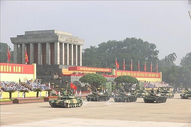 Khối tăng thiết giáp. Ảnh: Hoàng Hà/TTXVN