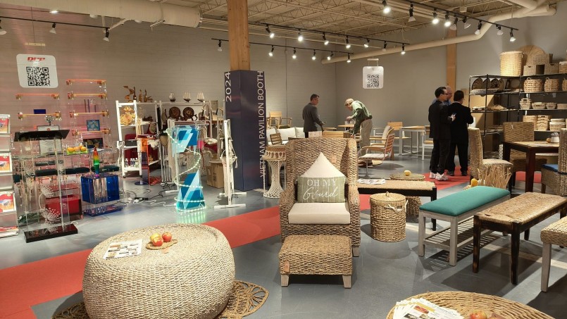 Sản phẩm thủ công mỹ nghệ, nội thất Việt Nam quảng bá tại Hội chợ triển lãm quốc tế High Point Market - Hoa Kỳ (Ảnh: HAWA)