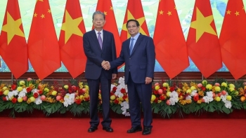 Thủ tướng Phạm Minh Chính hội kiến Ủy viên trưởng Nhân đại Toàn quốc Trung Quốc