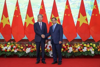 Thủ tướng Phạm Minh Chính hội kiến Ủy viên trưởng Nhân đại Toàn quốc Trung Quốc