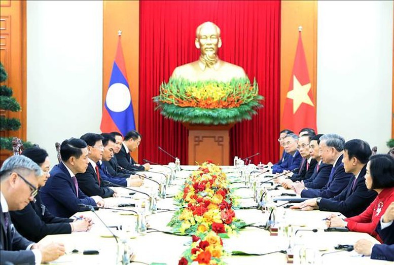 Hai nhà lãnh đạo đã trao đổi tin cậy, chân thành và thẳng thắn về định hướng, biện pháp thúc đẩy các lĩnh vực hợp tác - Ảnh: TTXVN