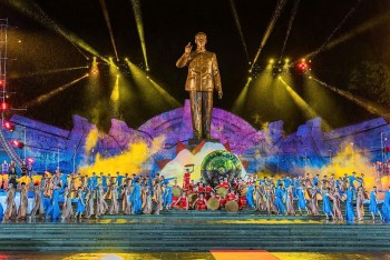 Gia Lai: Hàng vạn người hòa mình trong đêm nghệ thuật chào mừng Quốc khánh 2/9