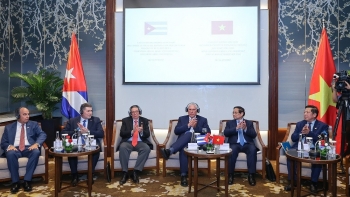 Thủ tướng: Vì Cuba, doanh nghiệp Việt Nam hãy sẵn sàng hiến thời gian, công sức, trí tuệ