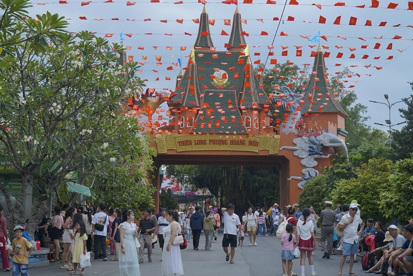 Nhiều điểm du lịch tại TP. Hồ Chí Minh thu hút du khách tham quan. Ảnh: T.D