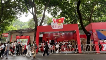 Hà Nội đón hơn 2 triệu lượt khách dịp Quốc khánh, doanh thu du lịch tăng 80%