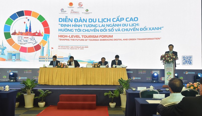 Phó Thủ tướng cho biết, Chính phủ Việt Nam đặc biệt chú trọng và quyết liệt chỉ đạo hoàn thiện chính sách, pháp luật, tạo ra nhiều ưu đãi vượt trội để thu hút du khách tới Việt Nam, hỗ trợ doanh nghiệp phát triển du lịch - Ảnh: VGP/Giang Thanh