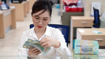 Từ 15/9, ngân hàng phải duy trì tỷ lệ an toàn vốn tối thiểu 8%