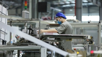 Sản xuất công nghiệp tiếp đà khởi sắc, chế biến chế tạo giữ vai trò dẫn dắt