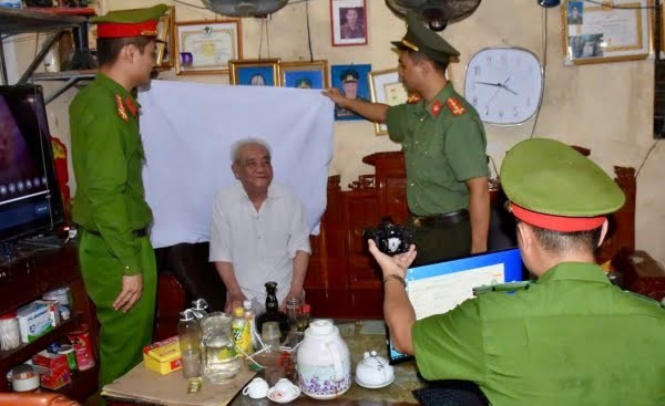 Thanh Hóa: Tiên phong cấp Thẻ Đảng viên gắn chíp “Bước tiến điểm sáng trong công tác xây dựng Đảng thời đại số”