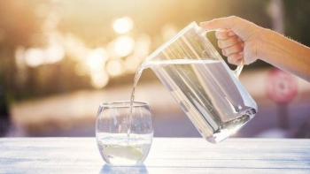 Tác dụng của việc khởi động ngày mới bằng một ly nước