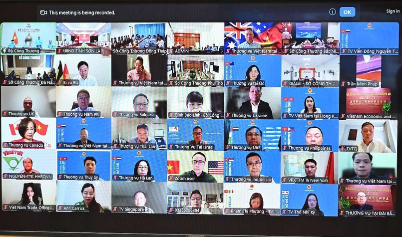 Thương vụ Việt Nam ở nước ngoài báo cáo và đề xuất giải pháp. Ảnh: Bộ Công Thương