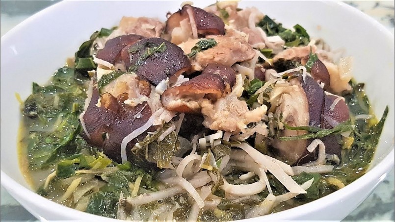 Ở Đại Đồng, không ai còn xa lạ với bát canh củ chuối, món ăn tưởng chừng bình dị, dân dã nhưng lại là linh hồn của mỗi mâm cỗ cưới hỏi, giỗ chạp, lễ hội hay tiệc làng. Ở Đại Đồng, không ai còn xa lạ với bát canh củ chuối, món ăn tưởng chừng bình dị, dân dã nhưng lại là linh hồn của mỗi mâm cỗ cưới hỏi, giỗ chạp, lễ hội hay tiệc làng.