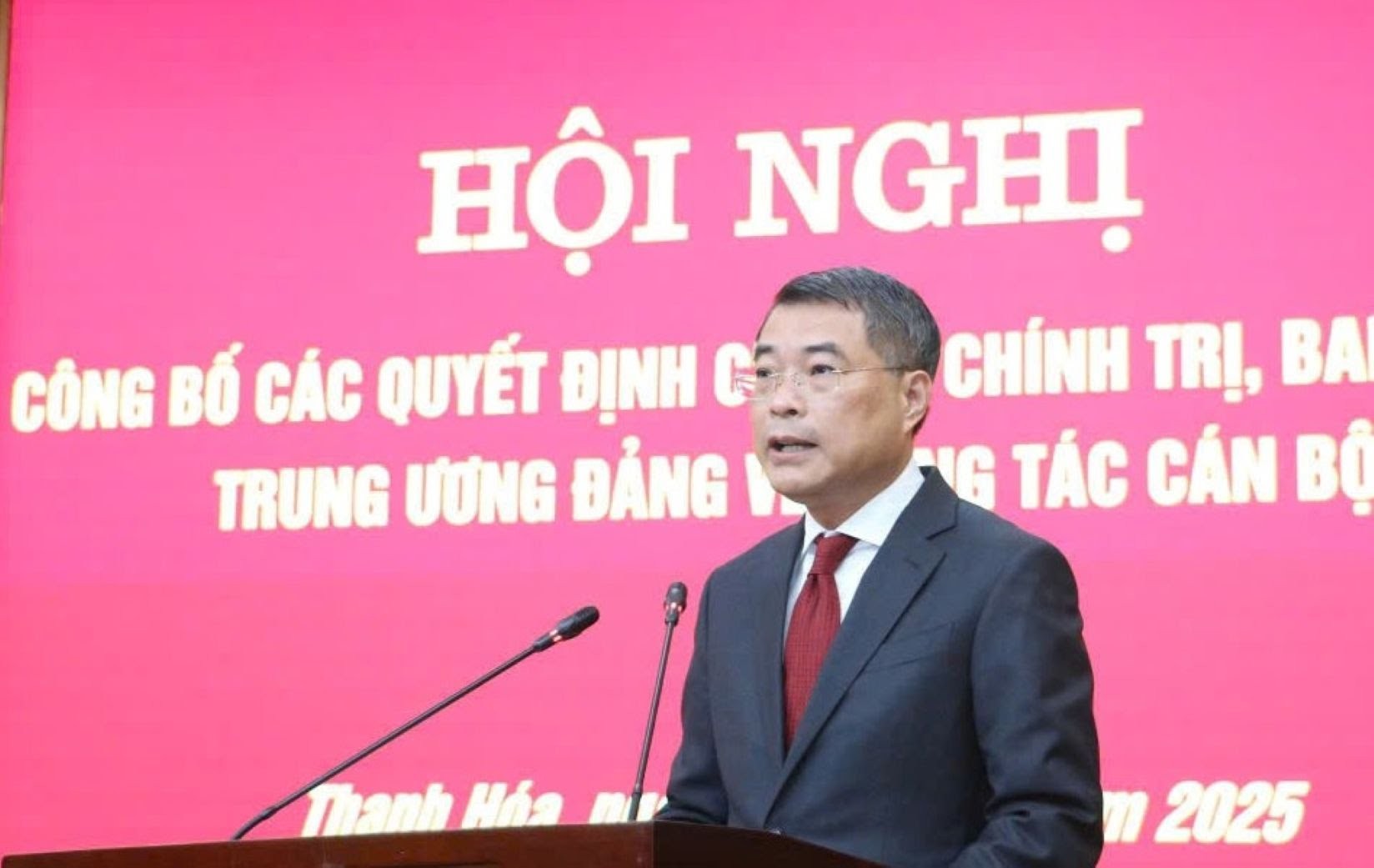 Công bố quyết định của Bộ Chính trị, Ban Bí thư về công tác nhân sự tại Thanh Hóa