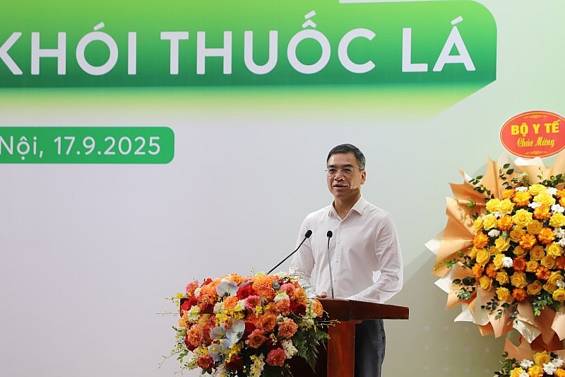 Ông Hà Anh Đức, Cục trưởng Cục Quản lý khám, chữa bệnh, Giám đốc Quỹ Phòng, chống tác hại của thuốc lá, Bộ Y tế phát biểu Ông Hà Anh Đức, Cục trưởng Cục Quản lý khám, chữa bệnh, Giám đốc Quỹ Phòng, chống tác hại của thuốc lá, Bộ Y tế phát biểu