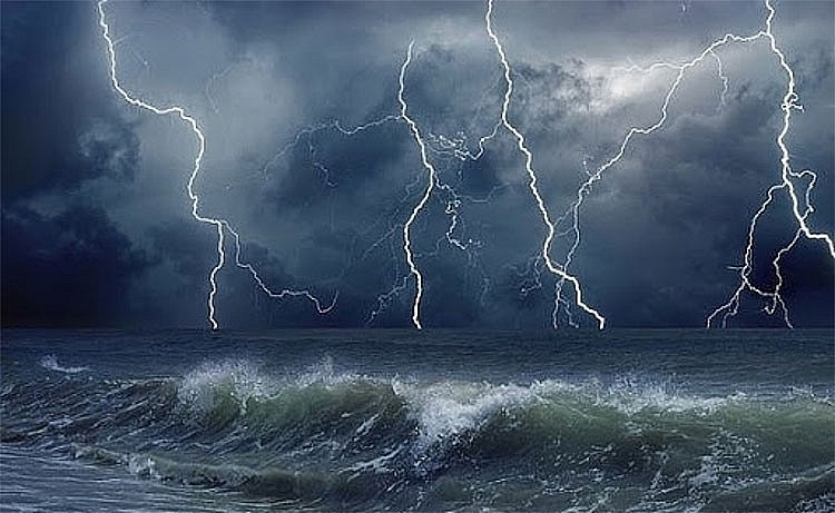 Vùng gần tâm bão đi qua sẽ có gió mạnh cấp 15-17, giật trên cấp 17, sóng biển cao trên 10m. (Ảnh minh họa)