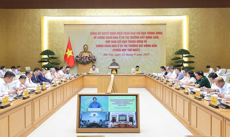 Thủ tướng Phạm Minh Chính, Trưởng Ban Chỉ đạo Trung ương về chính sách nhà ở và thị trường bất động sản, chủ trì hội nghị công bố quyết định kiện toàn Ban Chỉ đạo và phiên họp thứ nhất của Ban Chỉ đạo - Ảnh: VGP/Nhật Bắc Thủ tướng Phạm Minh Chính, Trưởng Ban Chỉ đạo Trung ương về chính sách nhà ở và thị trường bất động sản, chủ trì hội nghị công bố quyết định kiện toàn Ban Chỉ đạo và phiên họp thứ nhất của Ban Chỉ đạo - Ảnh: VGP/Nhật Bắc